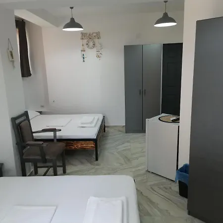 Guest house Casa George Mamaia Nord 3*