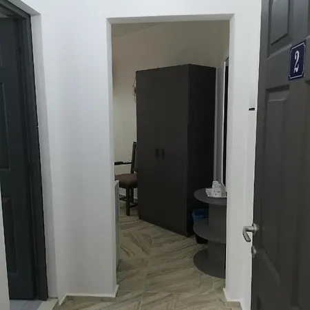 招待所 Casa George Mamaia Nord 3*