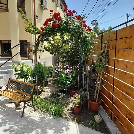 Casa George Mamaia Nord 招待所 3*